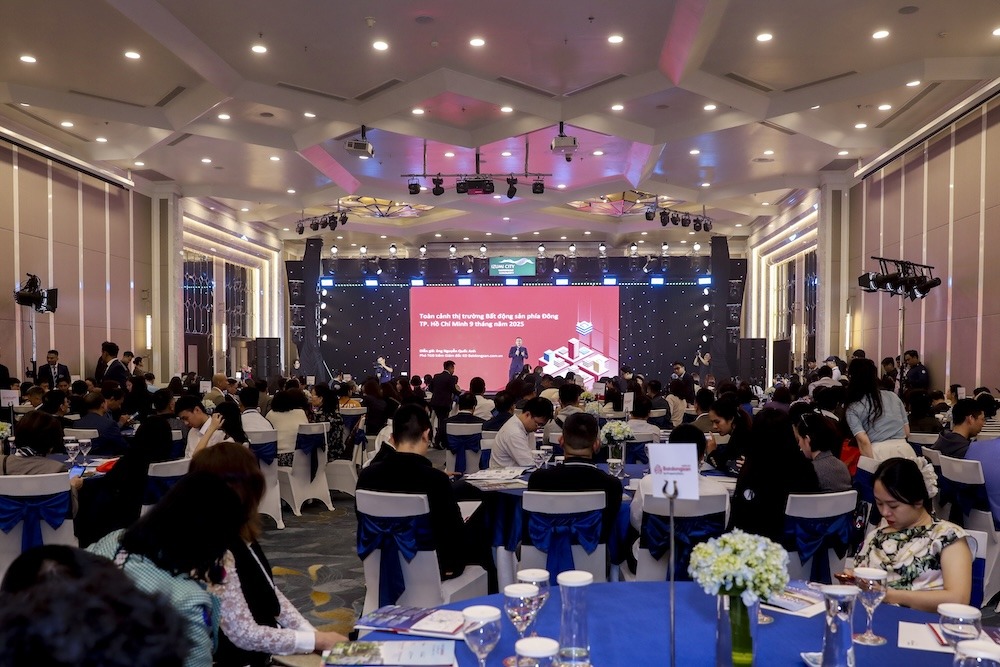 Hơn 500 nhà đầu tư tham gia sự kiện “Đón sóng phía Đông Sài Gòn – Cơ hội vàng cho nhà đầu tư Hà Nội” được tổ chức tại Khách sạn Melia Hà Nội.